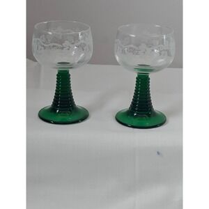 Luminarc France Green Etched Grapevine Wine Glasses beehive Stem ribbed Set of 2